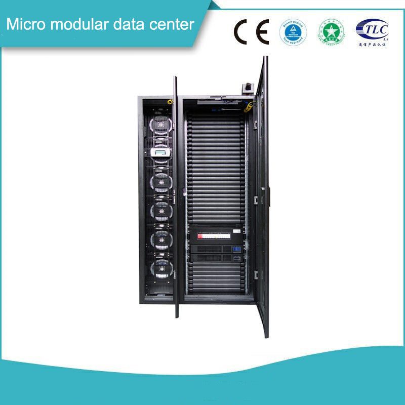 Ventilazione che raffredda micro Data Center modulare con i sistemi di sicurezza del monitoraggio